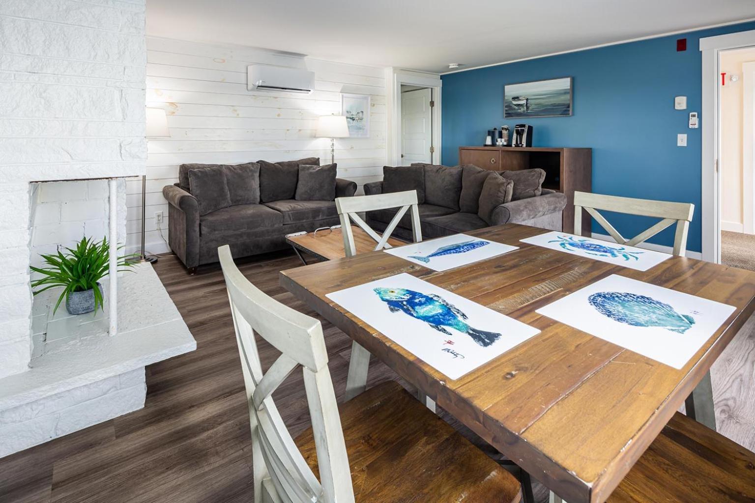 Breakwater Hotel بروفينس المظهر الخارجي الصورة