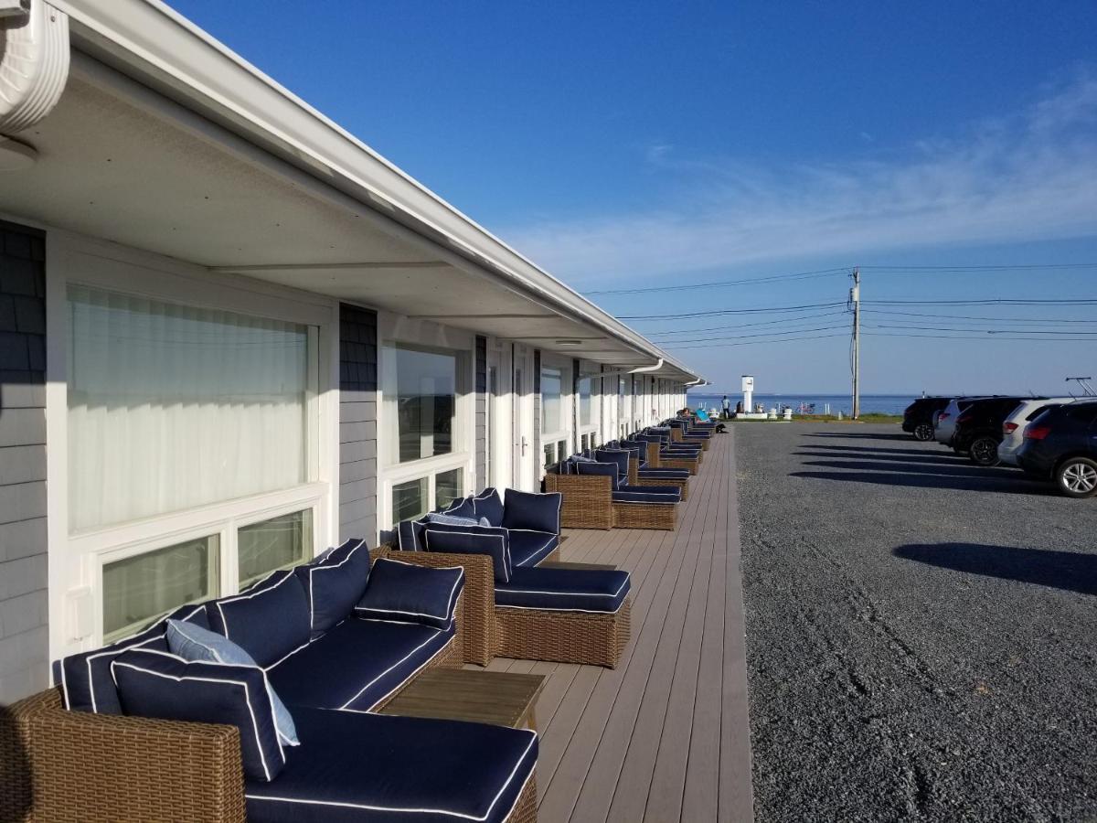 Breakwater Hotel بروفينس المظهر الخارجي الصورة