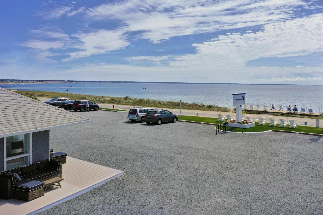 Breakwater Hotel بروفينس المظهر الخارجي الصورة